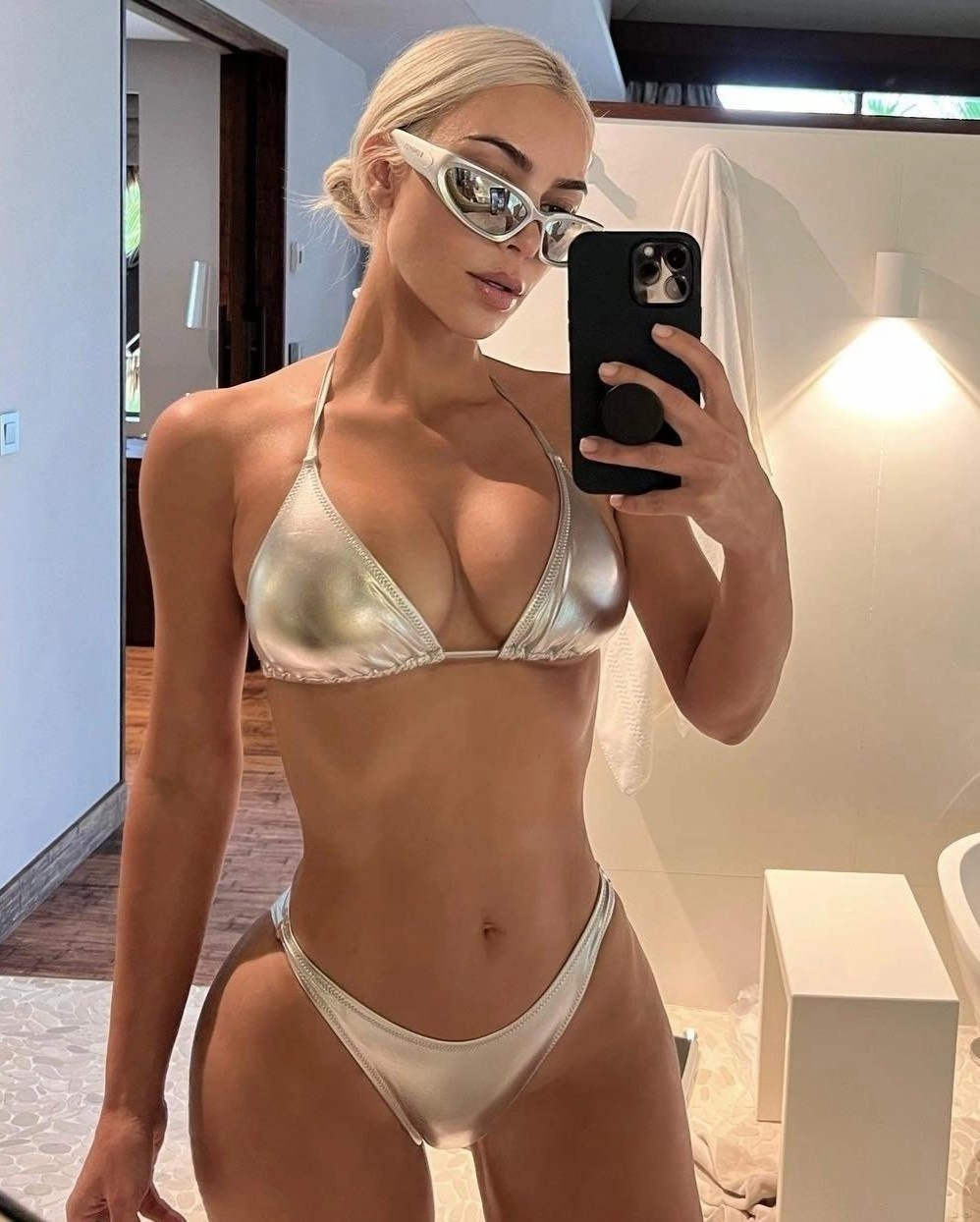 Th H Th Ch Ng Nh Bikini Tr N M Ng I S Ng Znews Vn