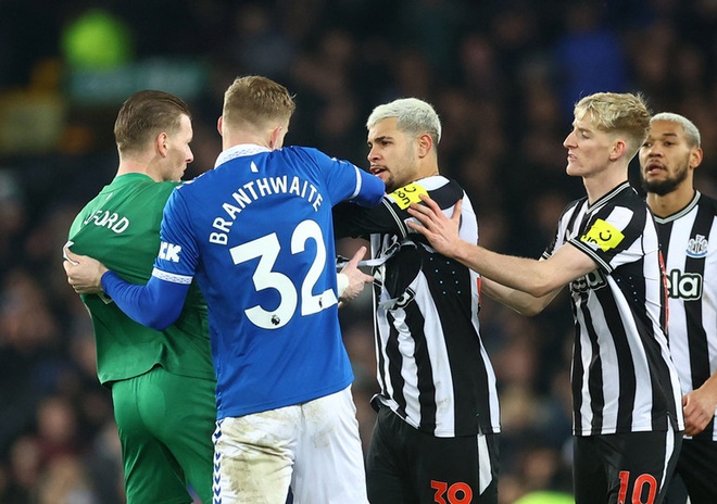 Jordan Pickford Hành Trình Vươn Lên Của Một Thủ Môn Nổi Bật Jordan Pickford Hành Trình Vươn Lên Của Một Thủ Môn Nổi Bật