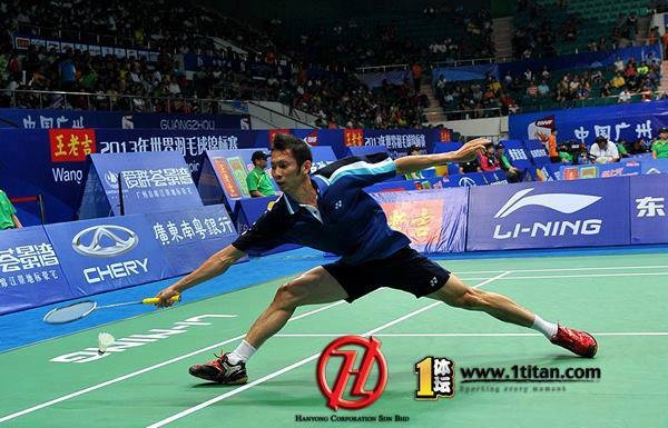 Doi thu luyen chieu doc doi pho Tien Minh hinh anh