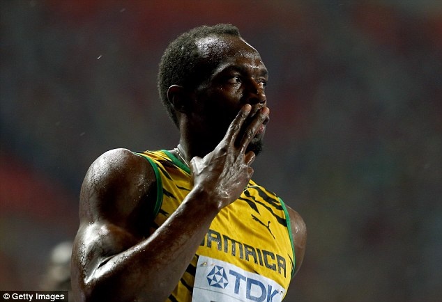 Tia chop Usain Bolt khong co doi thu o duong chay 100m hinh anh