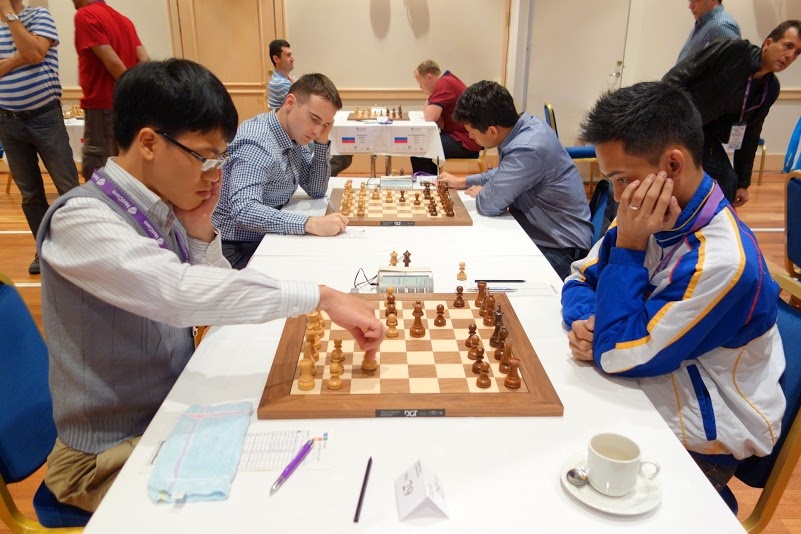 Quang Liem, Truong Son ra quan thang loi tai giai VDTG hinh anh