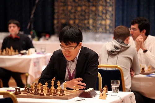 Le Quang Liem chien thang lich su tai luot di vong 3 hinh anh