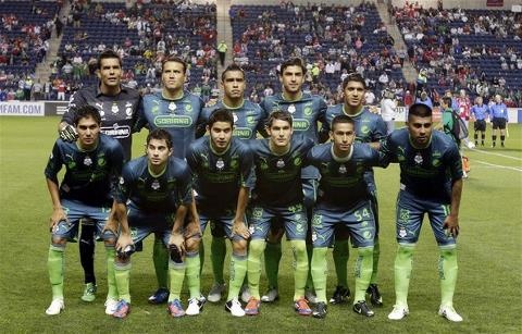 Doi bong cu cua Neymar mang 6 ‘sao’ den Viet Nam hinh anh