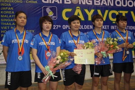 Nu Petrosetco TP.HCM doat ngoi a quan hinh anh