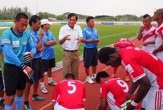 K.Kien Giang rao ban doi bong 7 ty dong hinh anh