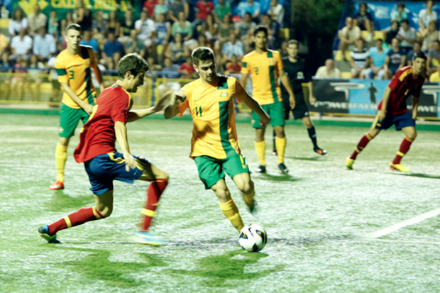 Doi thu gom toan sao tre chau Au cua U19 Viet Nam hinh anh