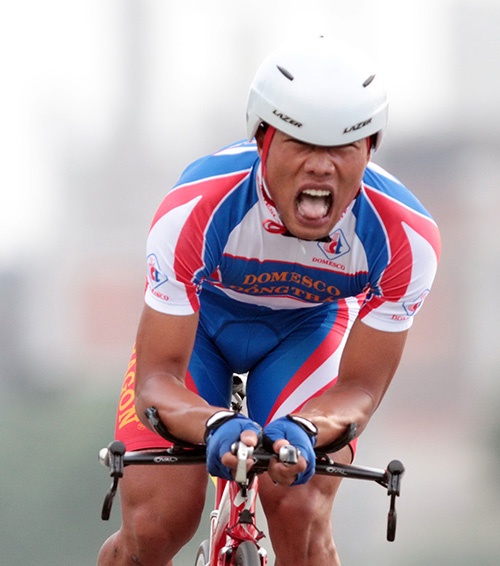 VDV xe dap Nguyen Truong Tai trang an doping hinh anh