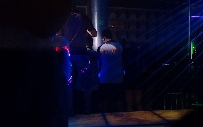 Cau thu U21 ‘bay dem’ chi bi khien trach hinh anh