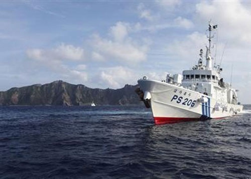 Nhat sap tung ten lua dat doi ham gan Senkaku hinh anh
