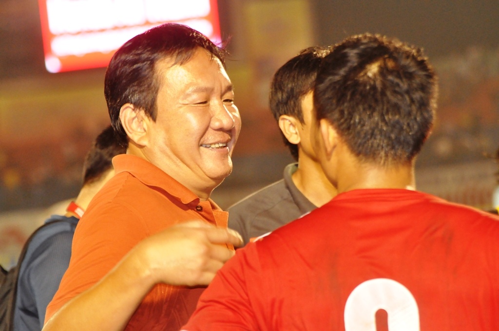 HLV Hoang Van Phuc duoc phuc chuc hinh anh