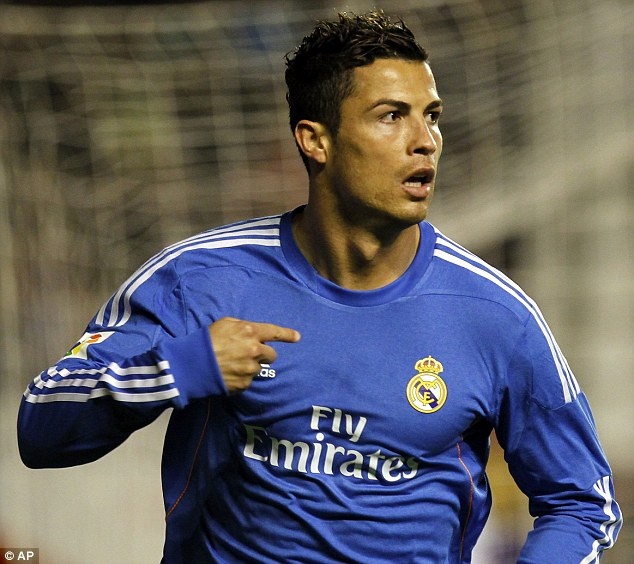 Ronaldo ‘vo doi’ tai Real Madrid vao nam 2014 hinh anh