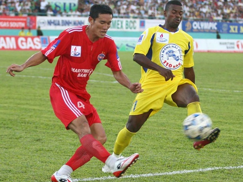 Kien vo loi, cau thu bi B.Binh Duong truy thu hon 5 ty dong hinh anh