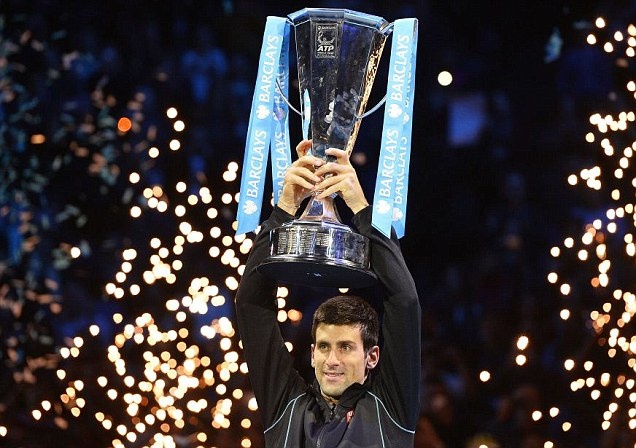 Djokovic phuc thu Nadal, dang quang ATP World Tour Finals hinh anh