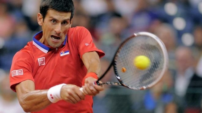 Djokovic khoi dau gian kho cung Serbia hinh anh