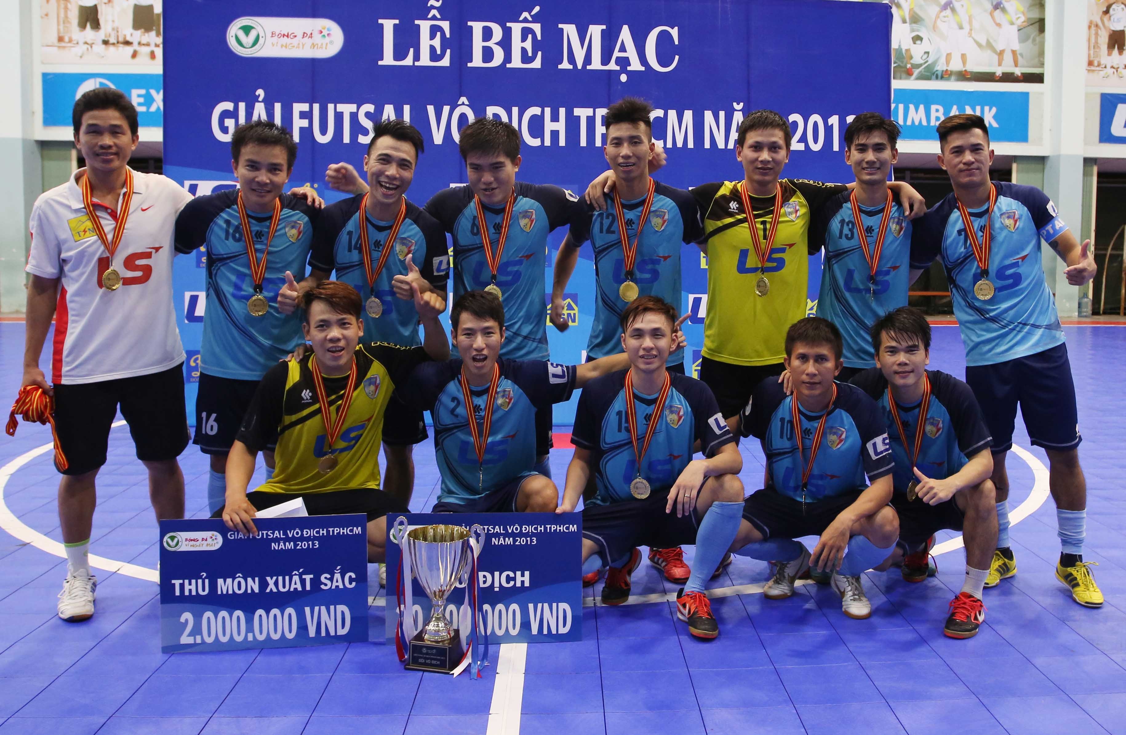 Thai Son Nam vo dich giai futsal TP.HCM 2013 hinh anh