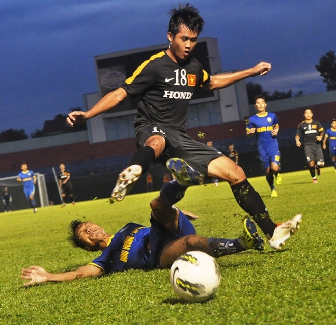 U23 Viet Nam dinh nhieu tai tieng truoc SEA Games 27 hinh anh