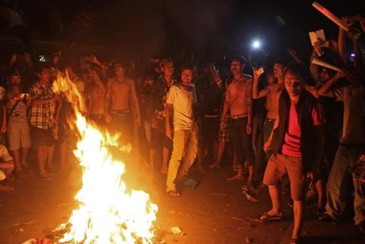 Con do, bao loan - dac san cua bong da Myanmar hinh anh