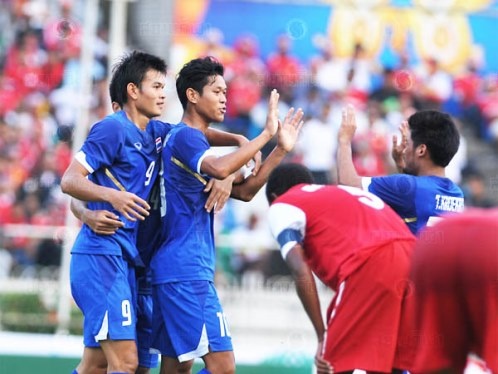 Thai Lan hoan tat cu poker vang bong da hinh anh