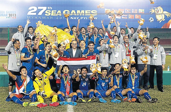 U23 Thai Lan nhan bon tien nho vo dich SEA Games hinh anh