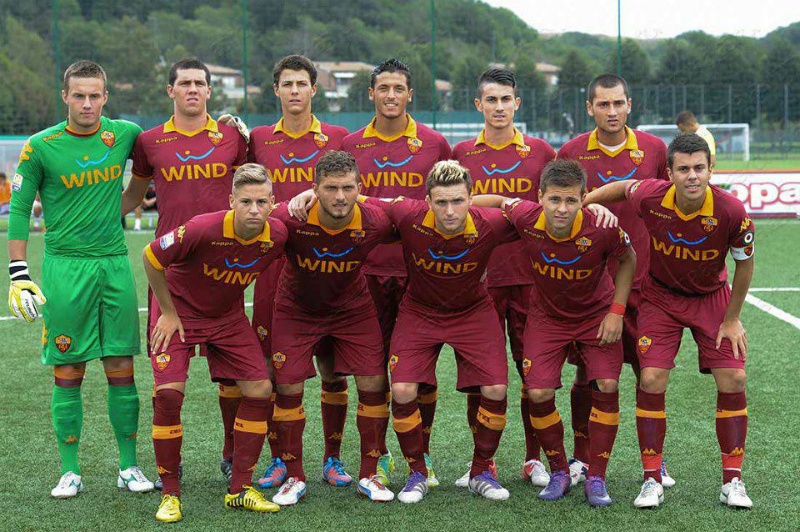 Nhan dien 3 doi thu tre dang cap the gioi cua U19 Viet Nam hinh anh