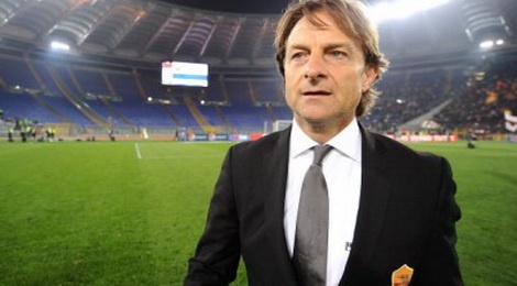 'Cau thu U19 Viet Nam du suc choi bong o chau Au' hinh anh