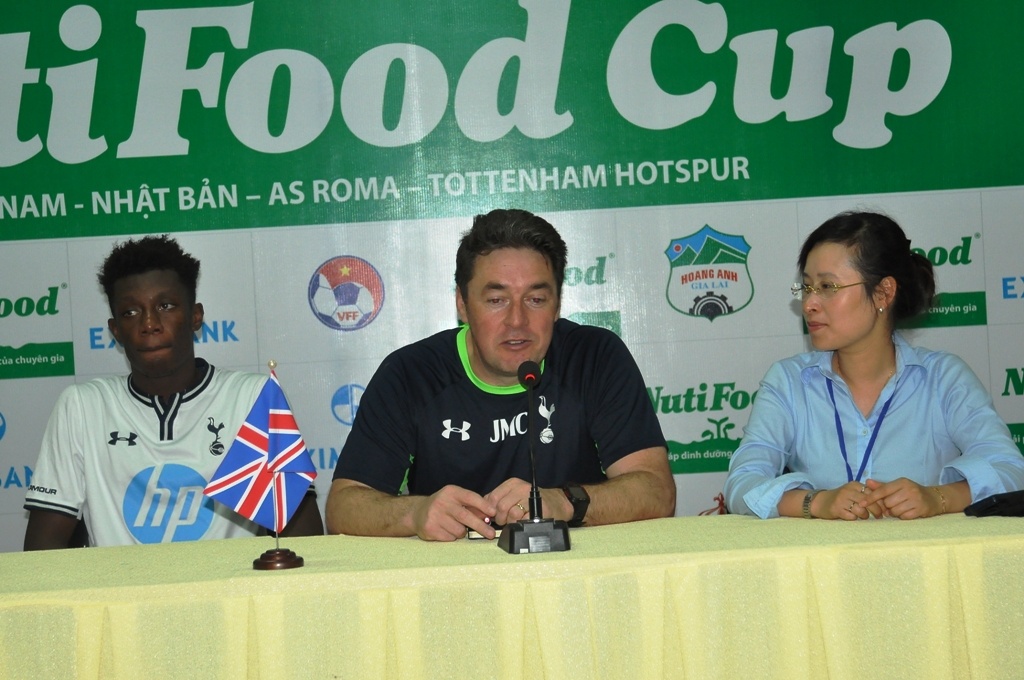 HLV U19 Tottenham: U19 VN tien bo ngoai suc tuong tuong hinh anh