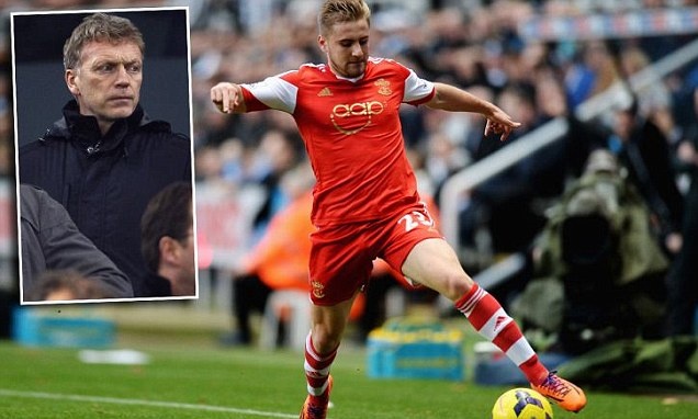 Qua mat Chelsea, M.U quyet mua Luke Shaw hinh anh