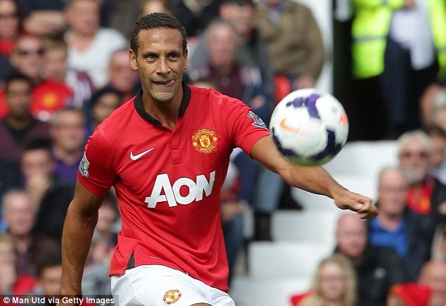 Nat hang thu, David Moyes cay nho Ferdinand hinh anh