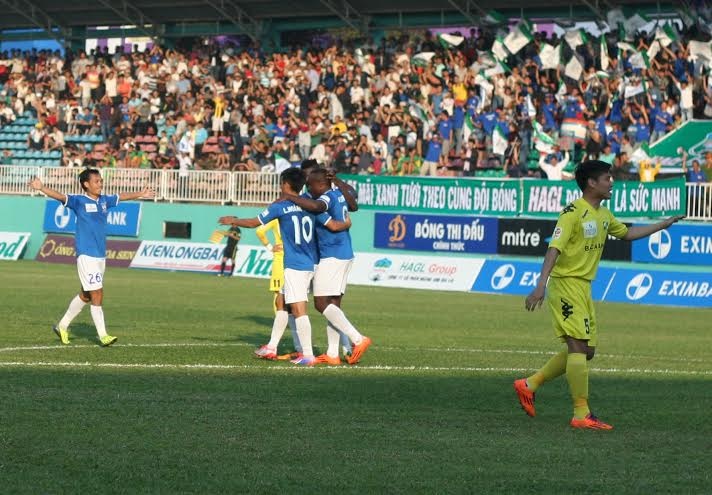 ‘Bo mong’ Timothy ban nat khung thanh SLNA hinh anh