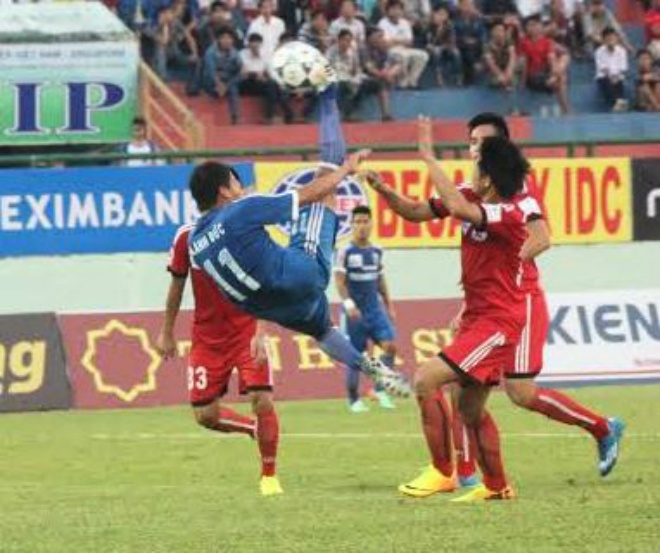 B.Binh Duong giai han, HAGL trut mua ban thang hinh anh