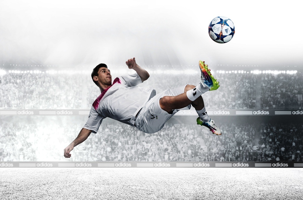 Messi dung ‘vu khi’ moi trong tran dai chien voi Man City hinh anh