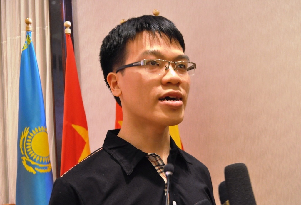 Le Quang Liem dat muc tieu vo dich HD Bank 2014 hinh anh