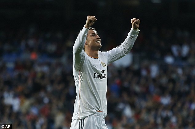 Ronaldo vuot Messi, tro thanh trieu phu so 1 gioi cau thu hinh anh