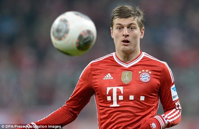 Toni Kroos gieo hy vong cho Man United hinh anh