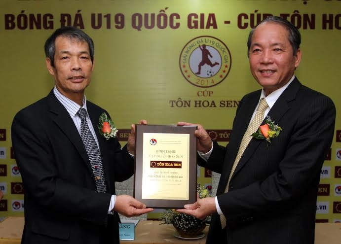 Giai U19 quoc gia duoc tiep suc manh me hinh anh