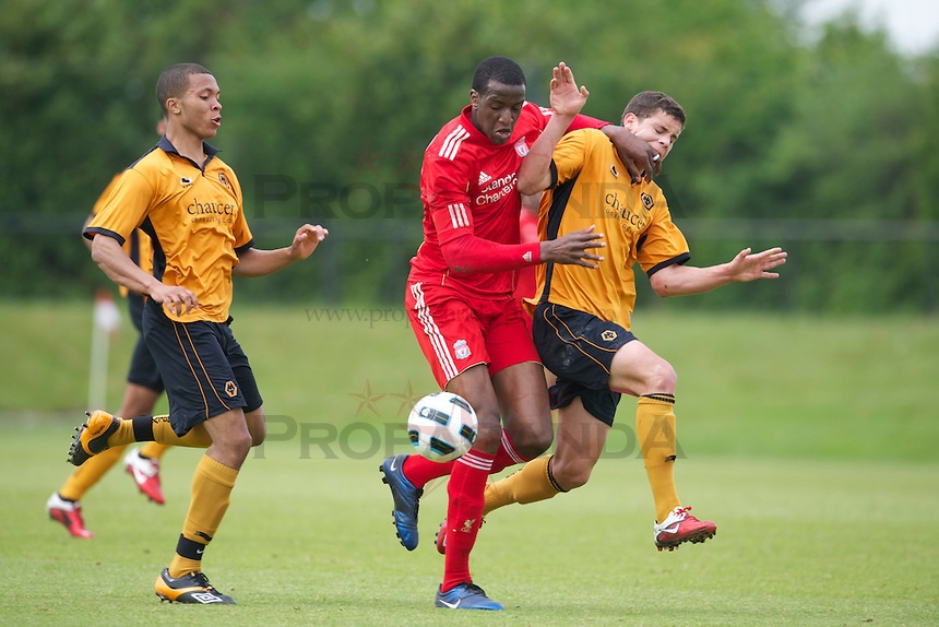 U19 Viet Nam gap lieu thu cuoi cung tren dat Anh hinh anh