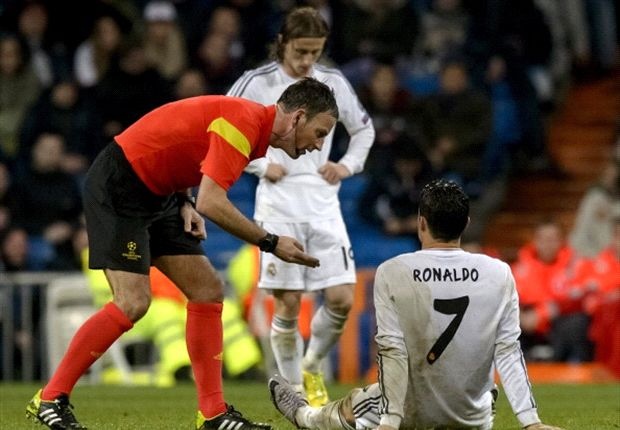 Ronaldo la nan nhan cua viec cay ai qua muc hinh anh