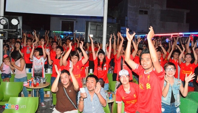 Hội CĐV Liverpool sẽ tổ chức offline rầm rộ trên cả nước để xem trận đấu này. Tại TP.HCM, dự kiến sẽ có 1.000 CĐV tập trung cổ vũ cho đội bóng tại sân cỏ nhân tạo Thăng Long, Tân Bình.
