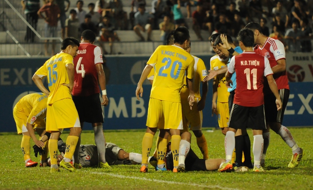 Fan Dong Nai doi tan trong tai vi thien vi Hai Phong hinh anh
