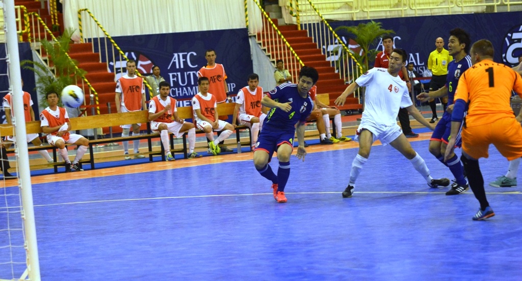 Nhat Ban vao tu ket, tai hien tran chung ket voi Thai Lan hinh anh