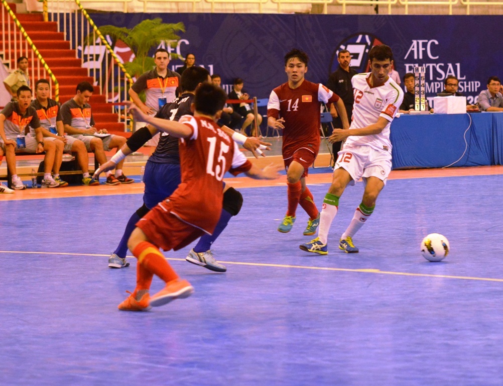 Iran tạo ra vô số tình huống tấn công nguy hiểm về phía Việt Nam và ghi được 15 bàn thắng. 