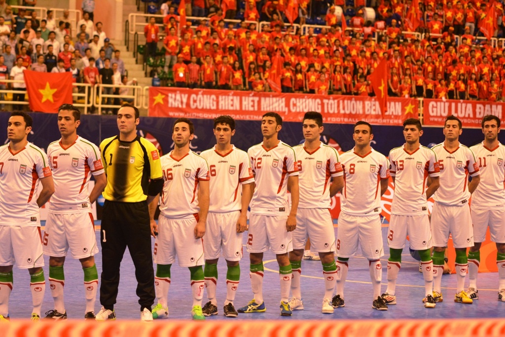 Con loc Iran quyet soan ngoi vuong cua Nhat Ban hinh anh