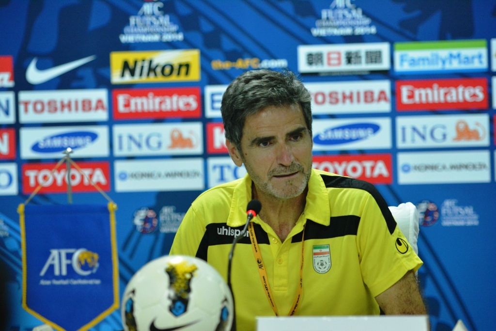 Jesus Candelas đã dự tính Iran sẽ gặp Nhật Bản nhưng do ĐKVĐ bất ngờ thua Uzbekistan tại vòng bảng nên 2 đội mới gặp nhau ở trận đấu cuối cùng/.