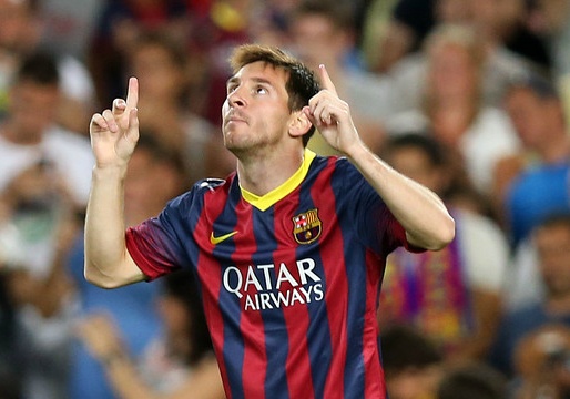 Messi vượt Ronaldo lẫn Rooney để trở thành cầu thủ nhận lương cao nhất thế giới.