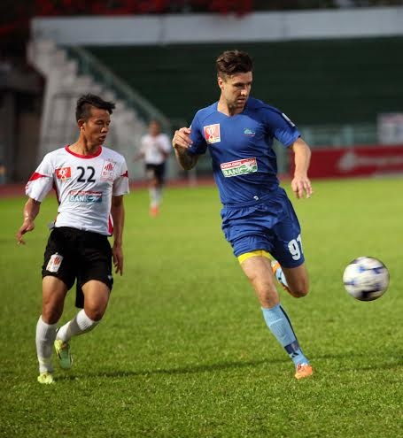 Được đánh giá cao hơn, Thanh Hóa chiếm hoàn toàn ưu thế trước ĐTLA trong hiệp 1.