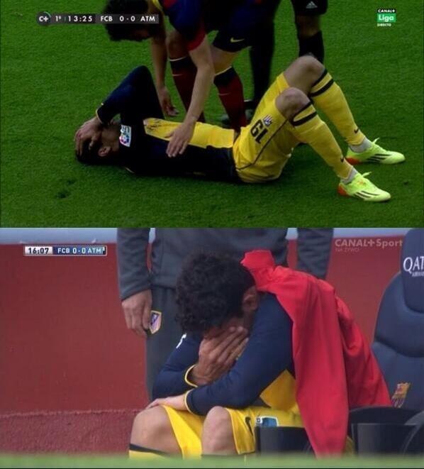 Những giọt nước mắt nuối tiếc và có phần lo sợ của Costa. Ngoài anh, tiền vệ Arda Turan cũng bị chấn thương rời sân sớm sau pha va chạm với Fabregas.