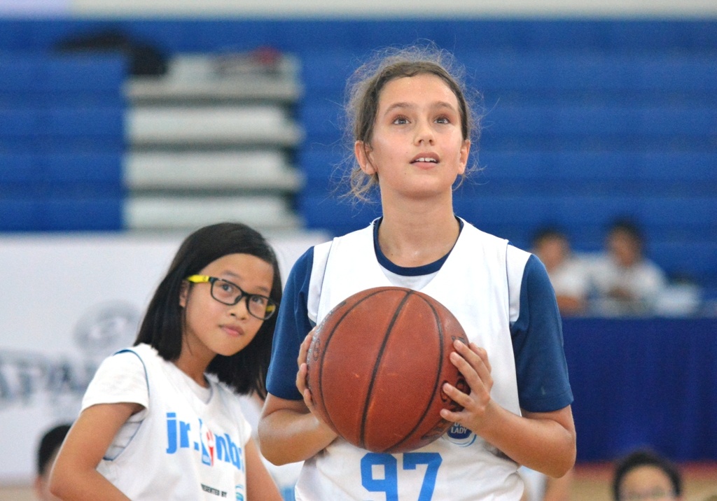 Bong ro chuyen nghiep kieu My den Viet Nam hinh anh