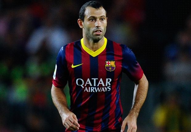 Barca giu chan cong than, mua them sao moi hinh anh