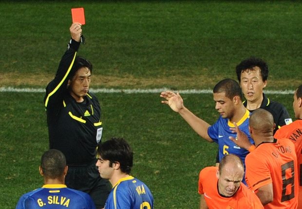 Trong tai nguoi Nhat bat tran khai mac World Cup hinh anh