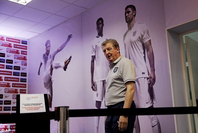 Dung thuoc tri sot ret, cau thu Anh co nguy co mac benh hinh anh